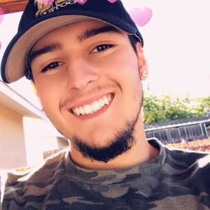 Meet your Posher, Logan